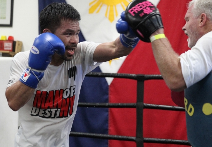 Manny Pacquiao training hard with Freddie Roach at the Wild Card | Boxen247.com (Kristian von Sponneck)