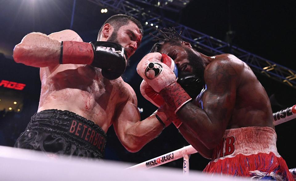 Artur Beterbiev powers to KO Marcus Browne in bloody battle | Boxen247.com (Kristian von Sponneck)